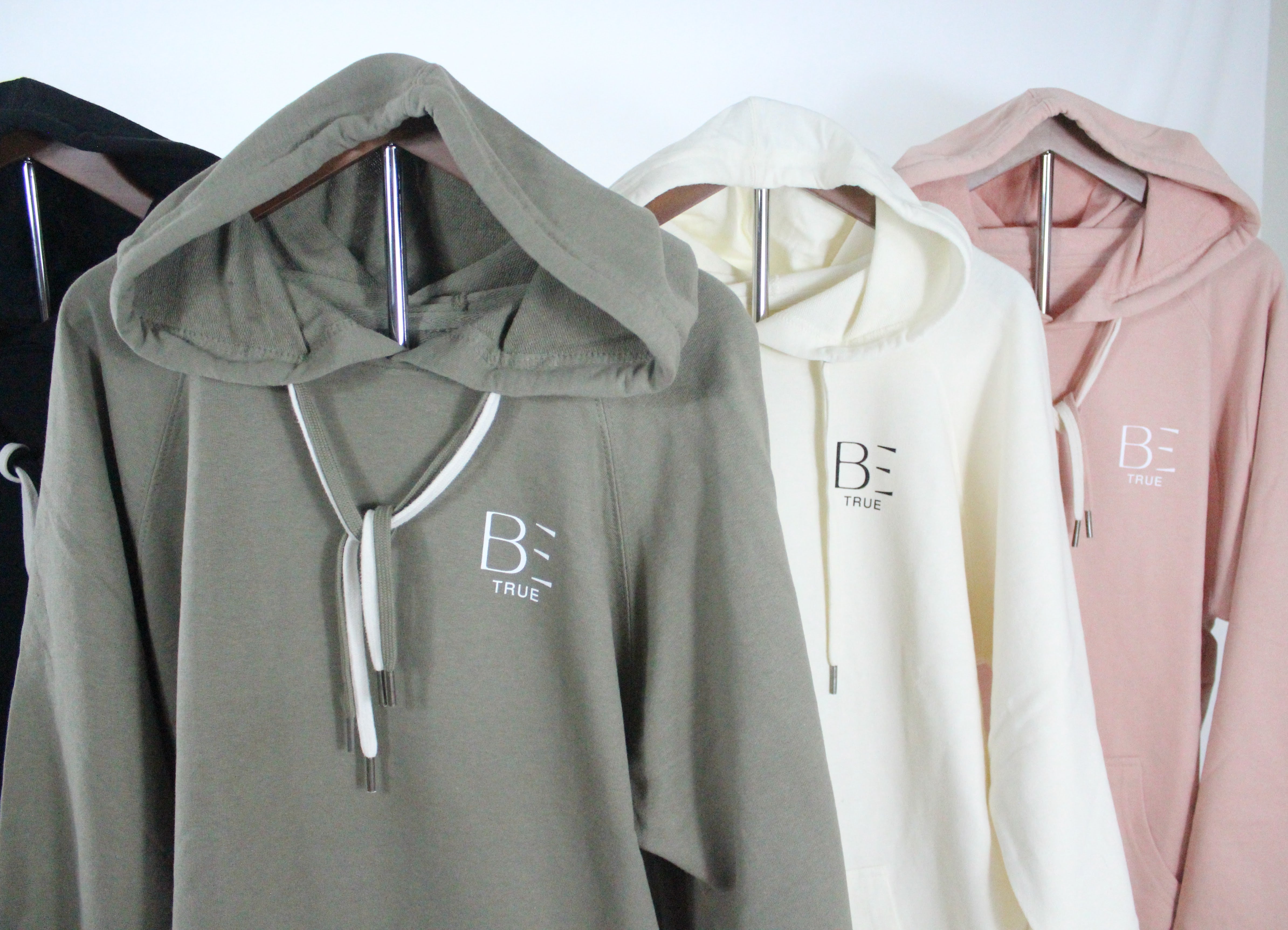 BE TRUE - LIGHTWEIGHT HOODED PULLOVER